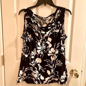 Croft & Barrow Black and White Floral Women's Top